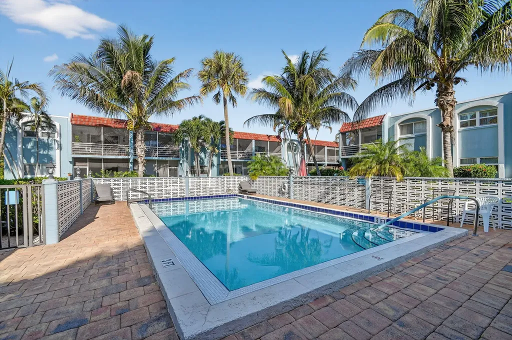 1432 S Lakeside Drive Lake Worth Beach FL 33460