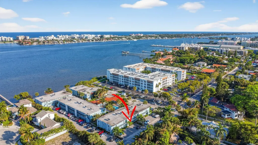 1432 S Lakeside Drive Lake Worth Beach FL 33460