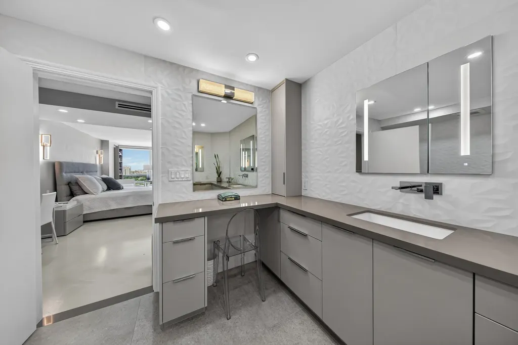 2100 S Ocean Lane Fort Lauderdale FL 33316