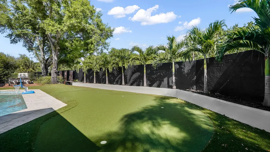 850 SW 87th Terrace Plantation FL 33324