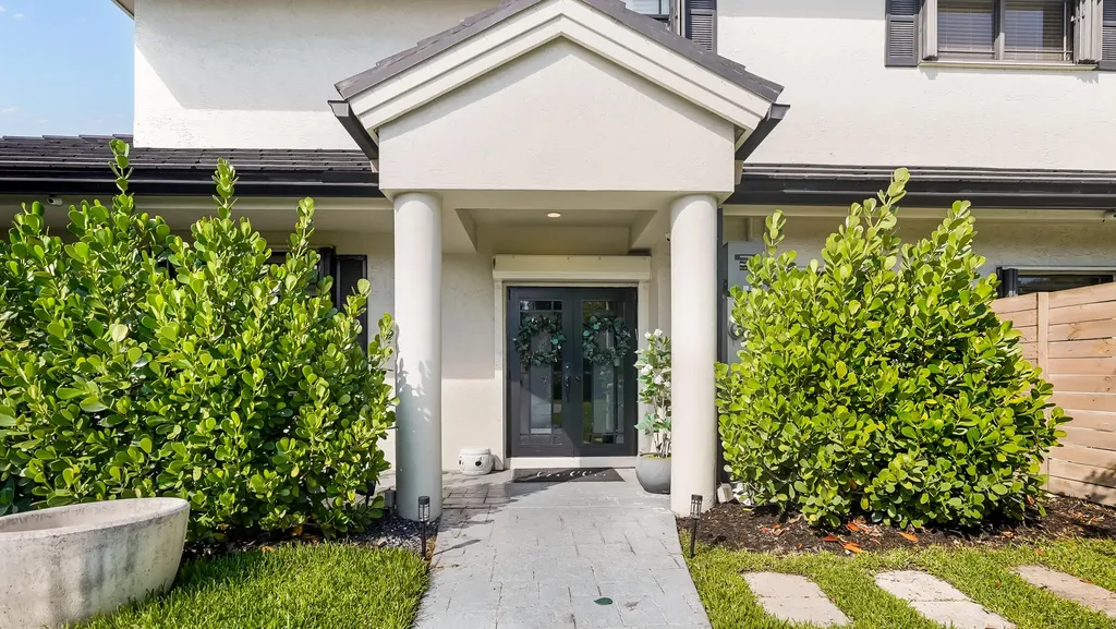 850 SW 87th Terrace Plantation FL 33324