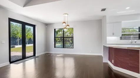 850 SW 87th Terrace Plantation FL 33324