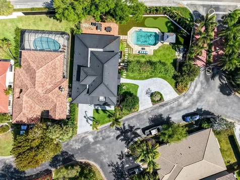 850 SW 87th Terrace Plantation FL 33324