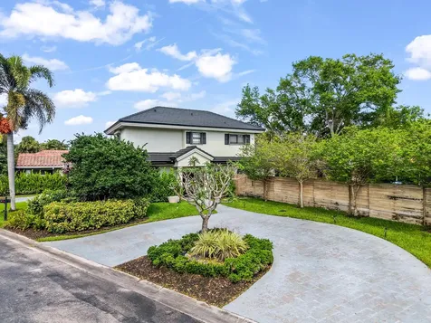 850 SW 87th Terrace Plantation FL 33324