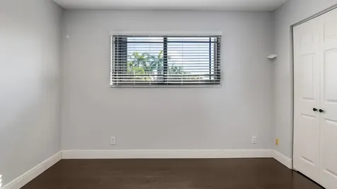 850 SW 87th Terrace Plantation FL 33324