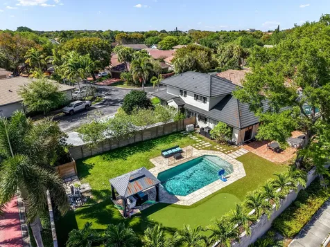 850 SW 87th Terrace Plantation FL 33324