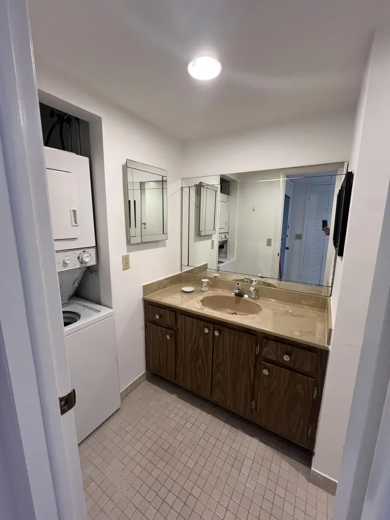 540 Piedmont L Delray Beach FL 33484