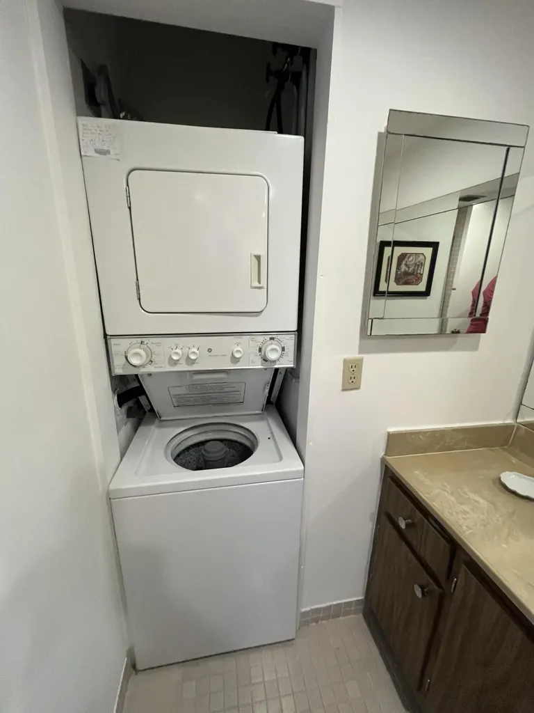 540 Piedmont L Delray Beach FL 33484