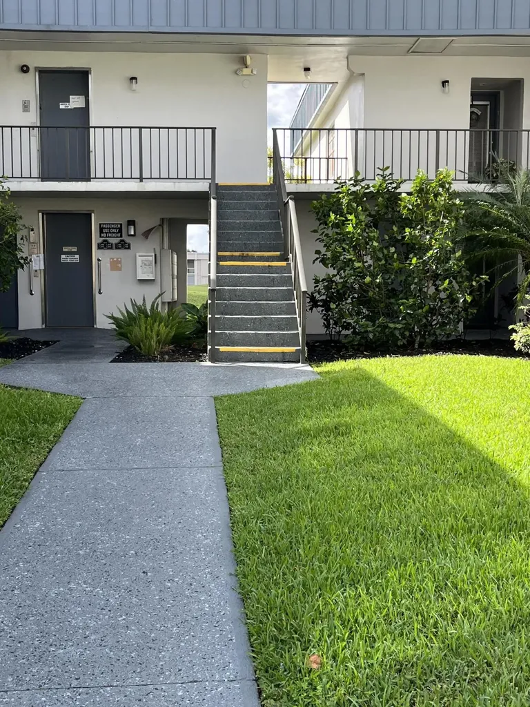 540 Piedmont L Delray Beach FL 33484