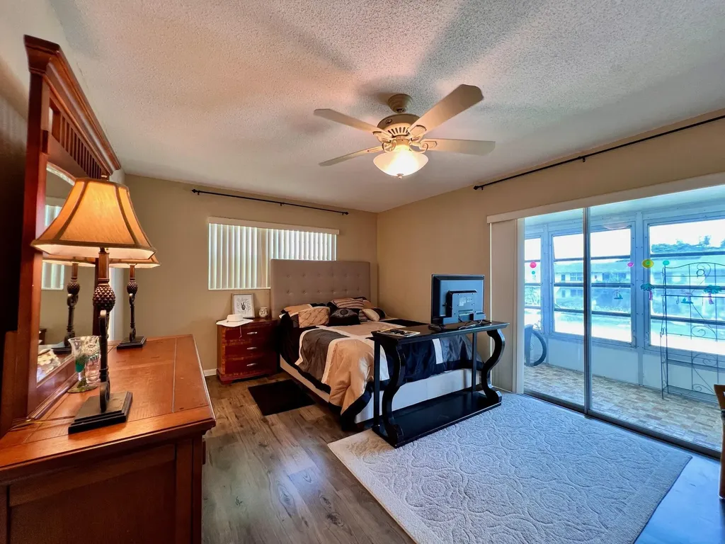 126 Andover E West Palm Beach FL 33417