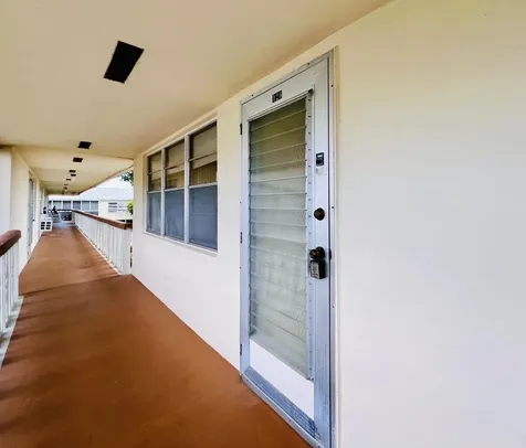 126 Andover E West Palm Beach FL 33417
