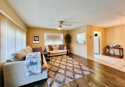126 Andover E West Palm Beach FL 33417