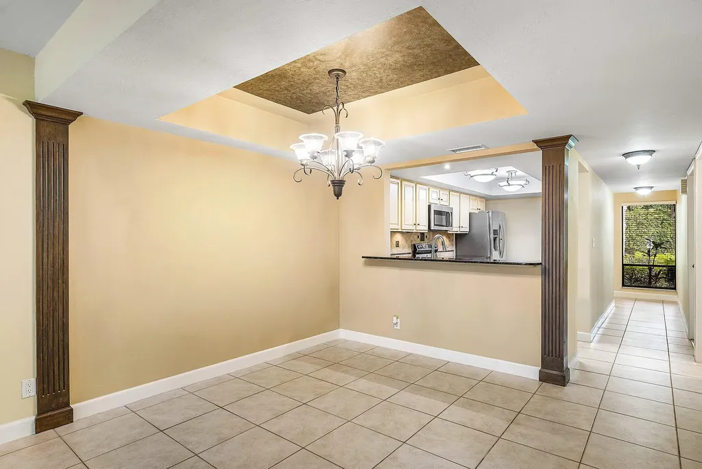 5664 Santiago Circle Boca Raton FL 33433