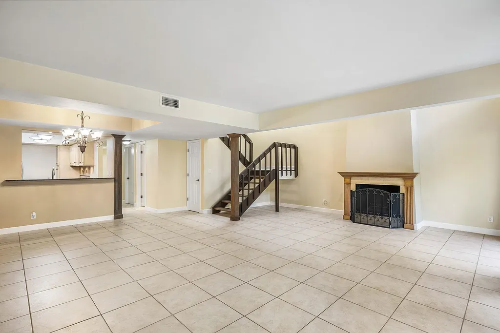 5664 Santiago Circle Boca Raton FL 33433