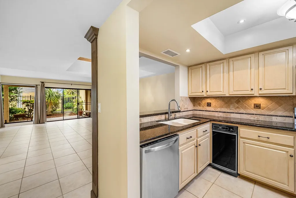 5664 Santiago Circle Boca Raton FL 33433