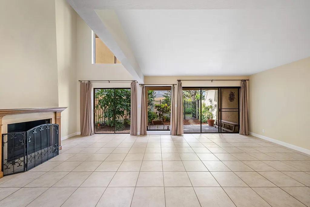5664 Santiago Circle Boca Raton FL 33433