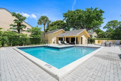 5664 Santiago Circle Boca Raton FL 33433