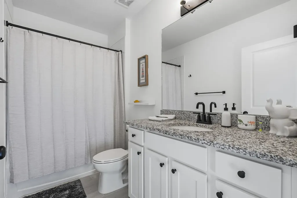 649 NE Waters Edge Lane Port St Lucie FL 34983