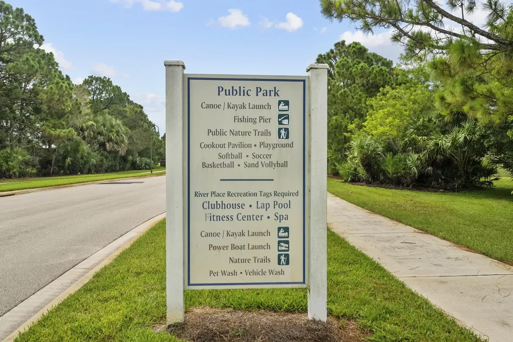 649 NE Waters Edge Lane Port St Lucie FL 34983
