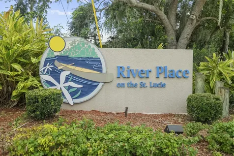 649 NE Waters Edge Lane Port St Lucie FL 34983