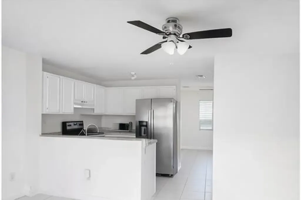 3707 NW 91st Avenue Sunrise FL 33351