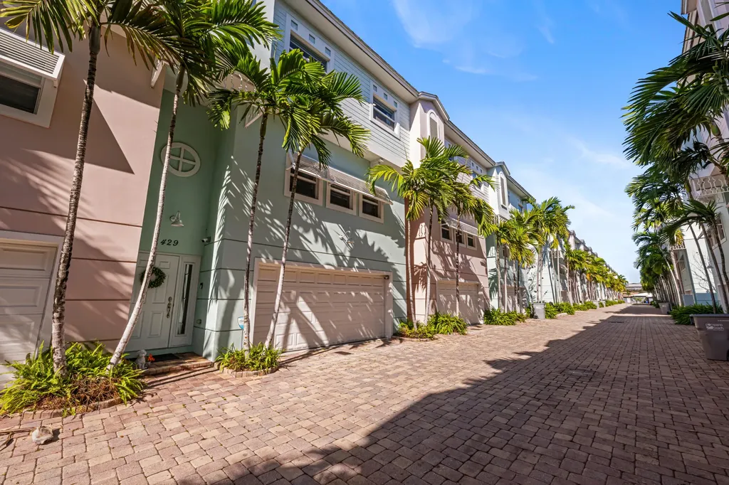429 NE 1st Street Pompano Beach FL 33060