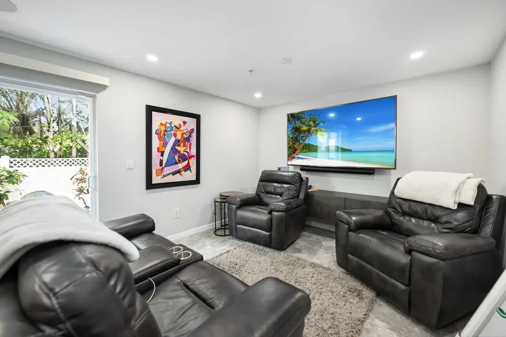 429 NE 1st Street Pompano Beach FL 33060