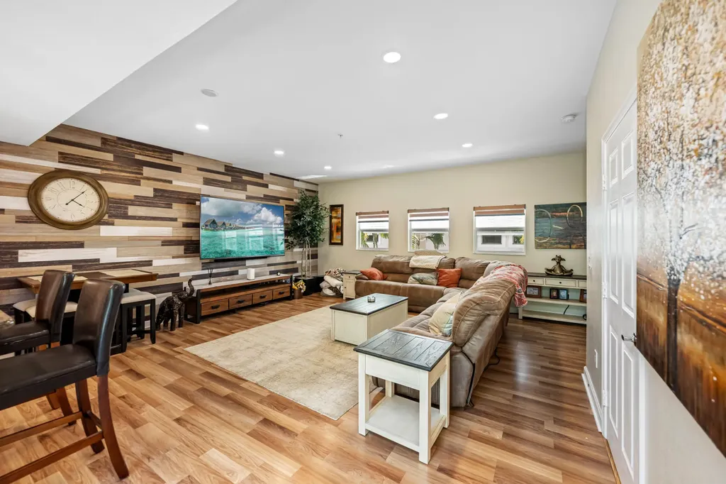 429 NE 1st Street Pompano Beach FL 33060