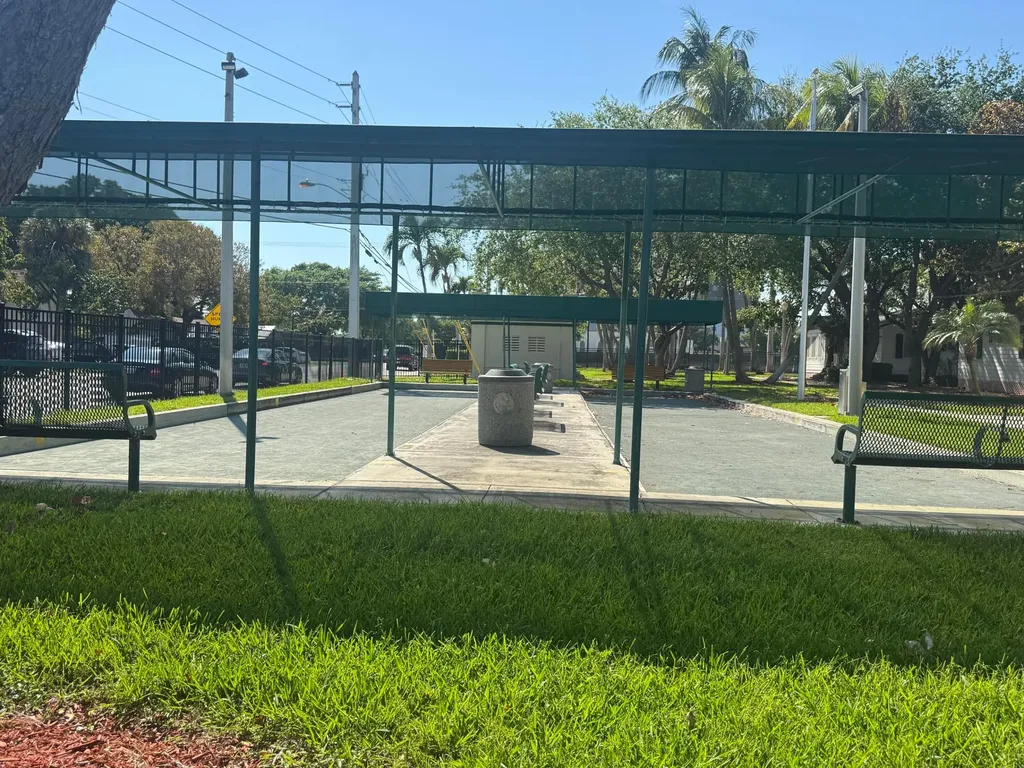 429 NE 1st Street Pompano Beach FL 33060