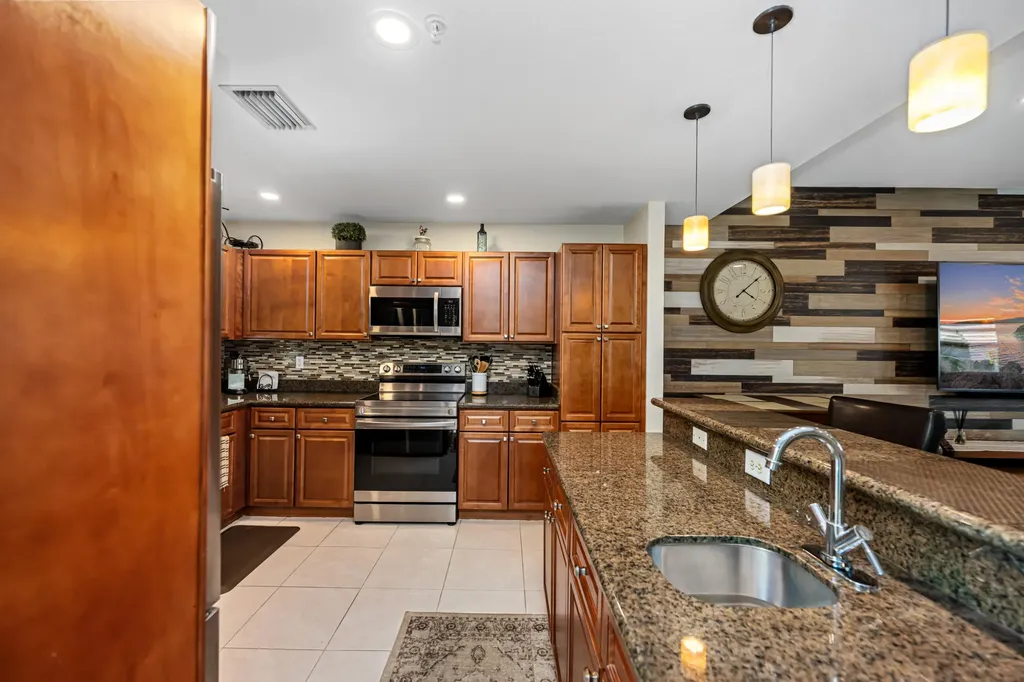 429 NE 1st Street Pompano Beach FL 33060