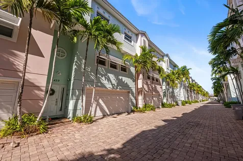 429 NE 1st Street Pompano Beach FL 33060