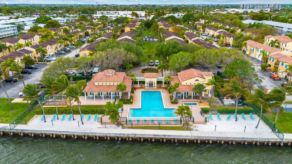 1060 Lake Shore Drive West Palm Beach FL 33403