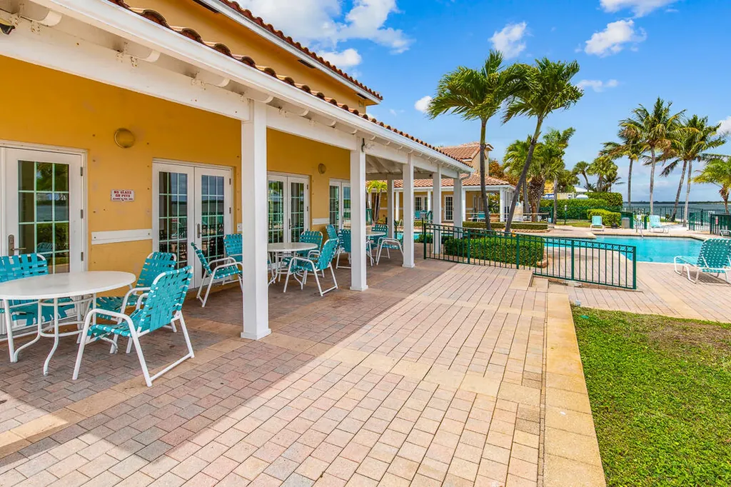 1060 Lake Shore Drive West Palm Beach FL 33403