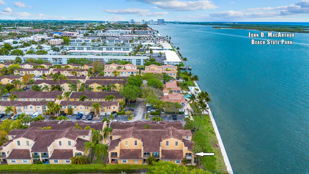 1060 Lake Shore Drive West Palm Beach FL 33403