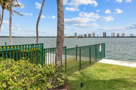 1060 Lake Shore Drive West Palm Beach FL 33403