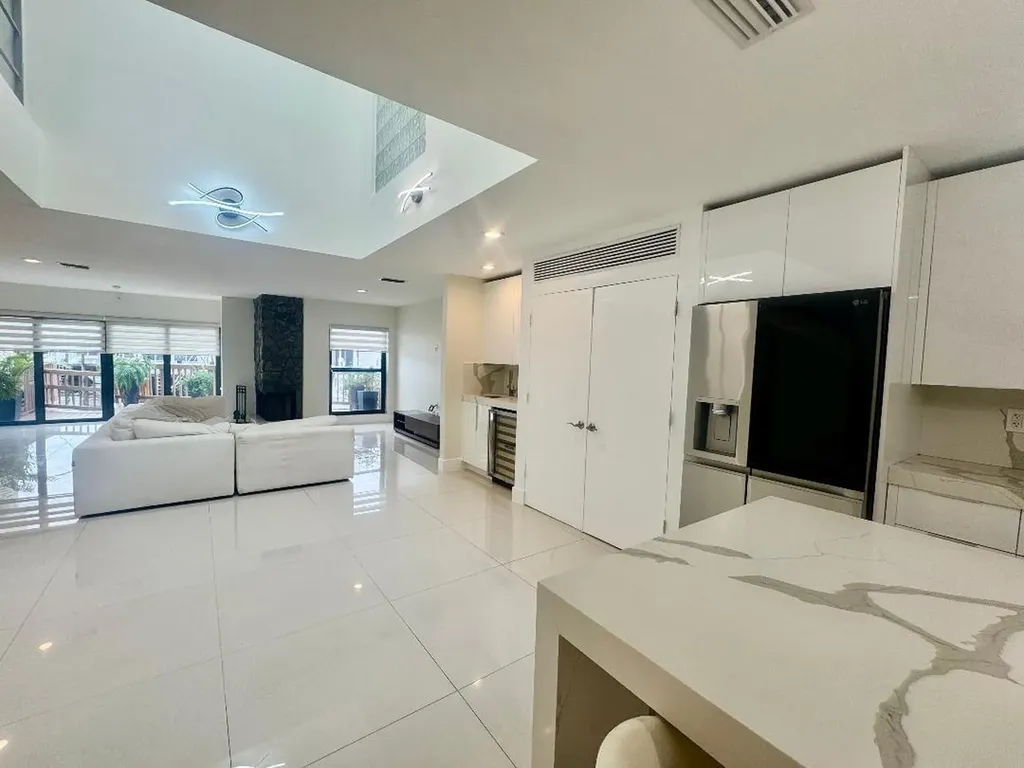 1127 Boca Cove Lane Highland Beach FL 33487