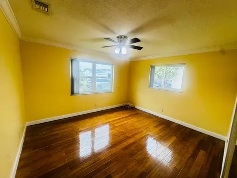 7502 NW 58th Court Tamarac FL 33321