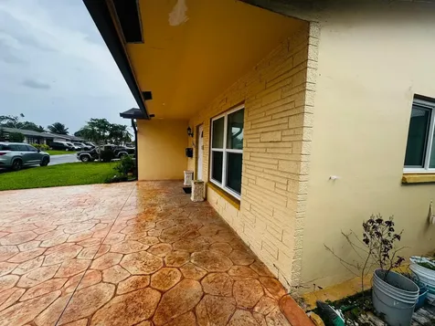 7502 NW 58th Court Tamarac FL 33321