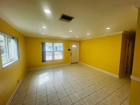 7502 NW 58th Court Tamarac FL 33321