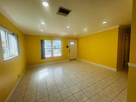 7502 NW 58th Court Tamarac FL 33321