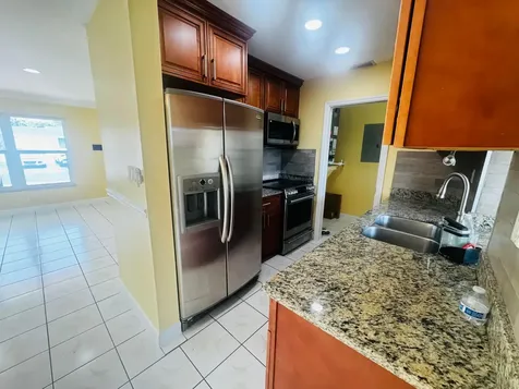 7502 NW 58th Court Tamarac FL 33321