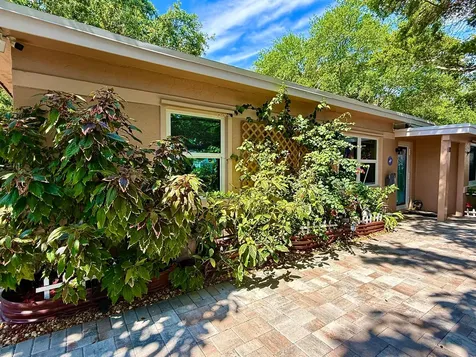 8 Edmund Road West Park FL 33023