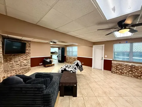 8 Edmund Road West Park FL 33023