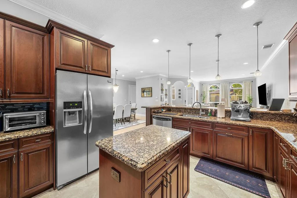 71 Via Poinciana Lane Boca Raton FL 33487