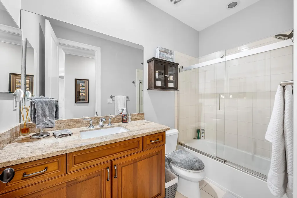 71 Via Poinciana Lane Boca Raton FL 33487