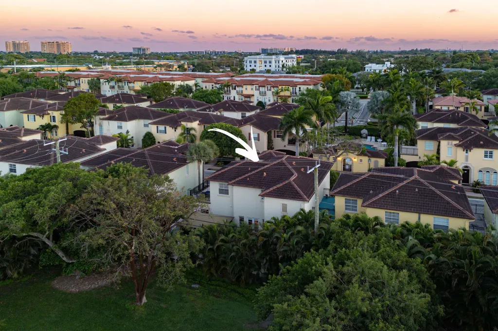 71 Via Poinciana Lane Boca Raton FL 33487