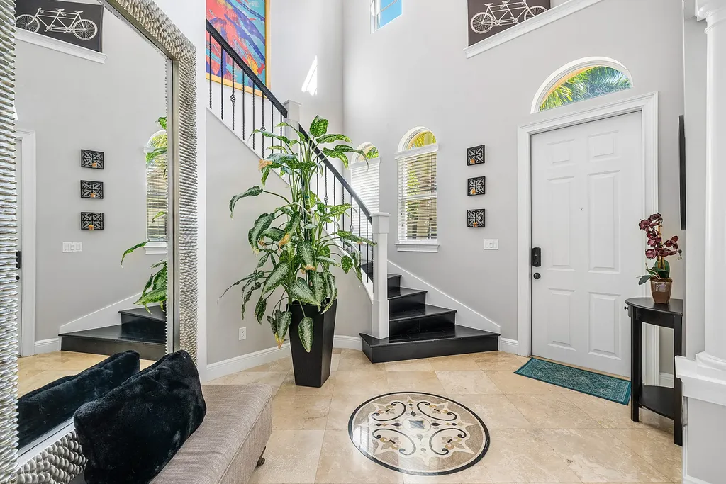 71 Via Poinciana Lane Boca Raton FL 33487