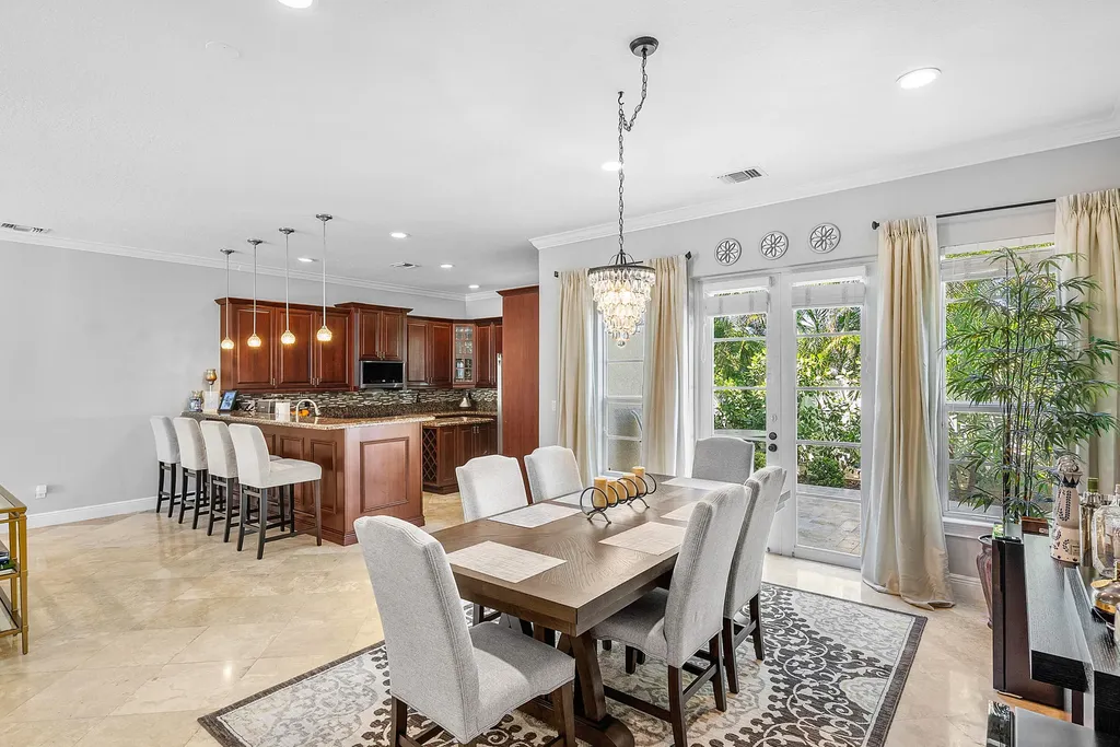 71 Via Poinciana Lane Boca Raton FL 33487