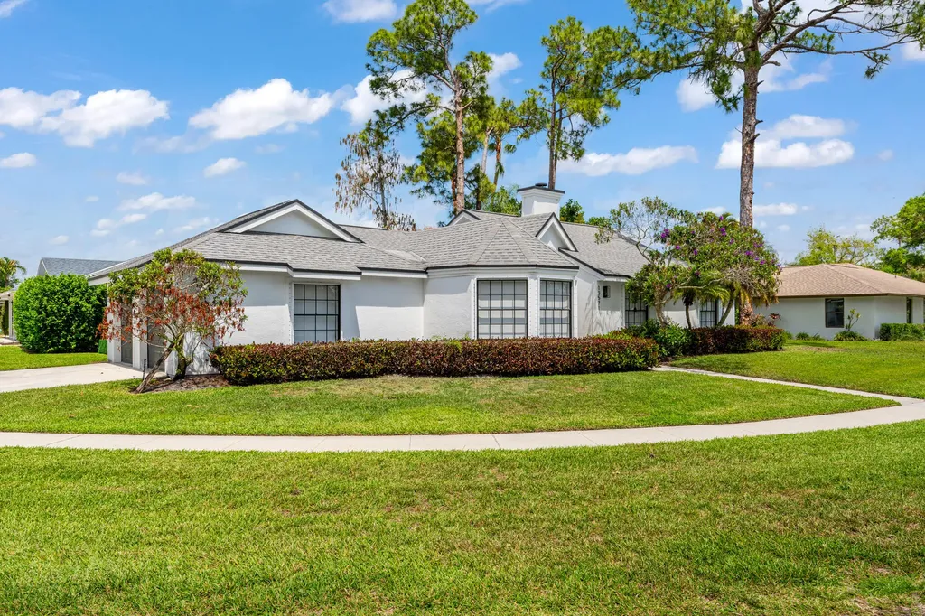 13571 Jonquil Place Wellington FL 33414