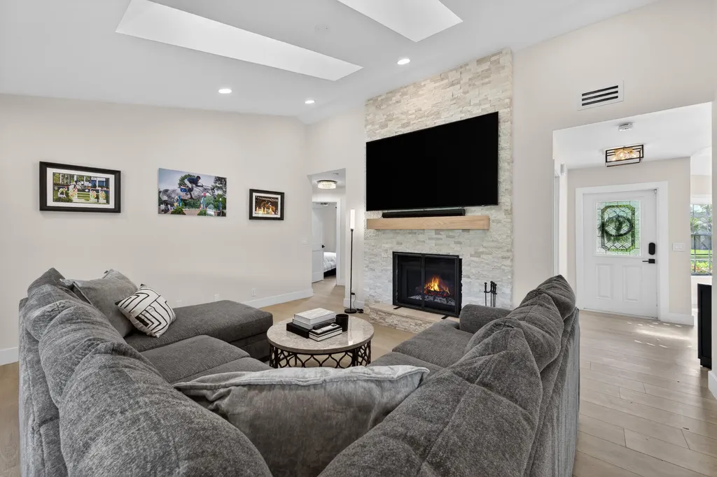 13571 Jonquil Place Wellington FL 33414
